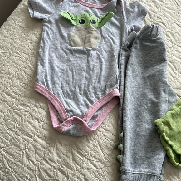 18-24m starwars onsies, Zara shorts, carters sweat pants Mandalorian - Picture 3 of 12